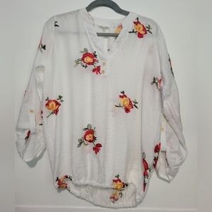 Kindred Floral Embroidered Blouse Small in White NWT